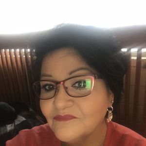 Meet your Posher, Charmaine